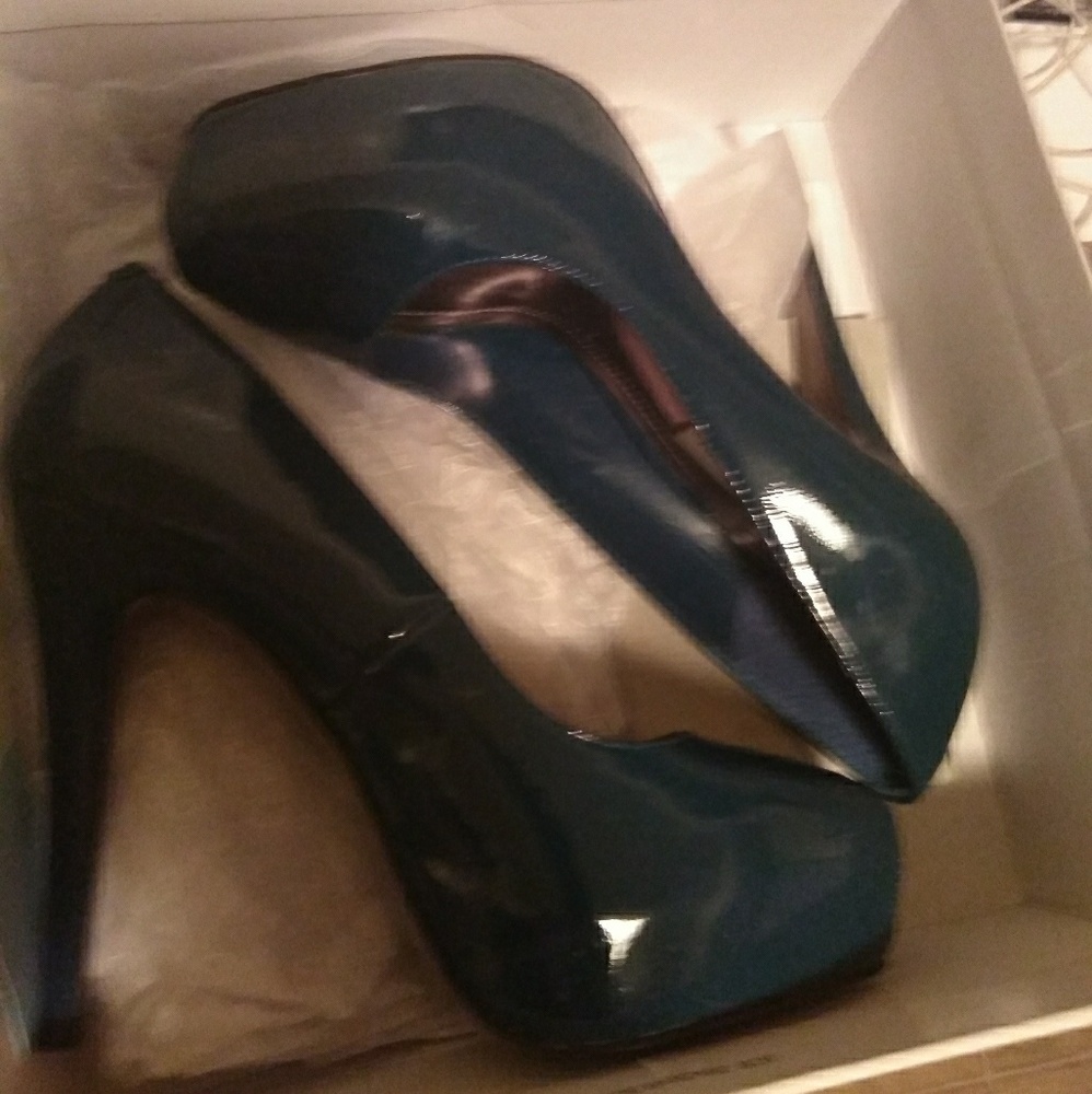 Steve Madden heel